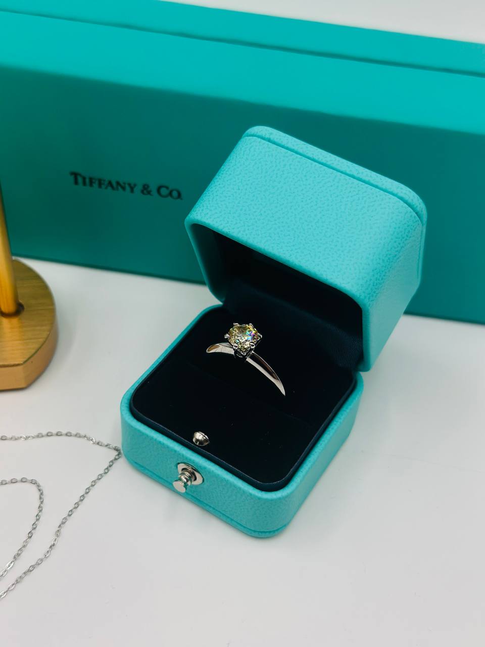 Фото Кольцо Tiffany & Co S6288