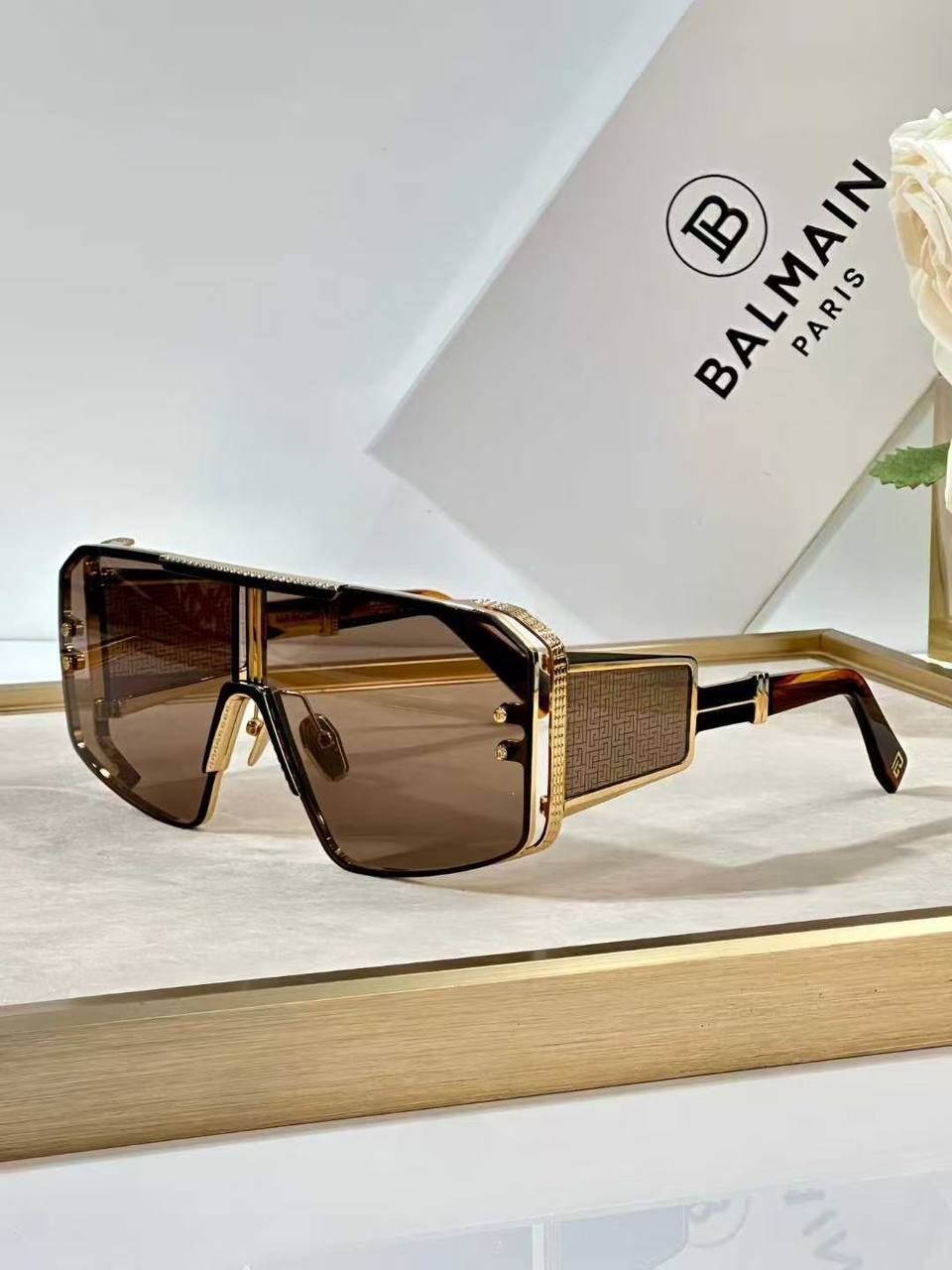 Фото Очки Balmain S6355