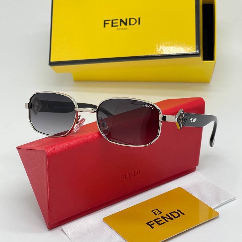 Фото Очки Fendi B4889