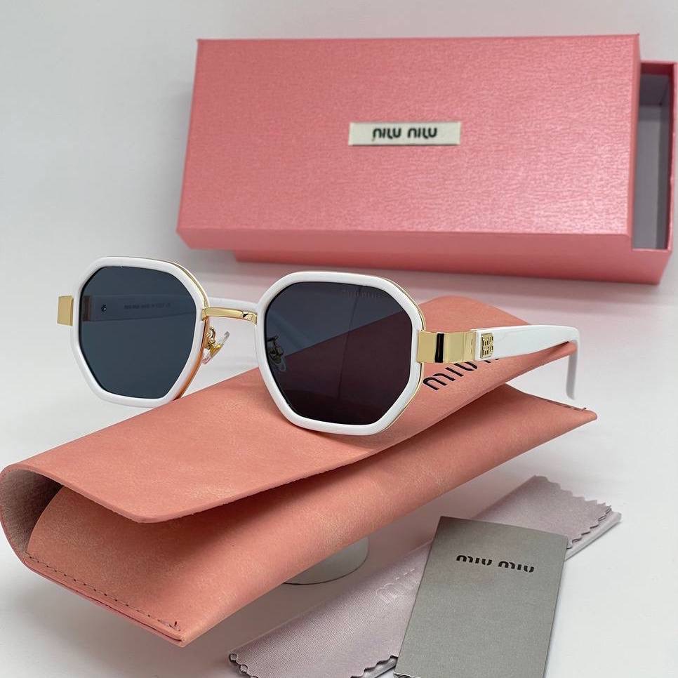 Фото Очки Miu Miu B4912