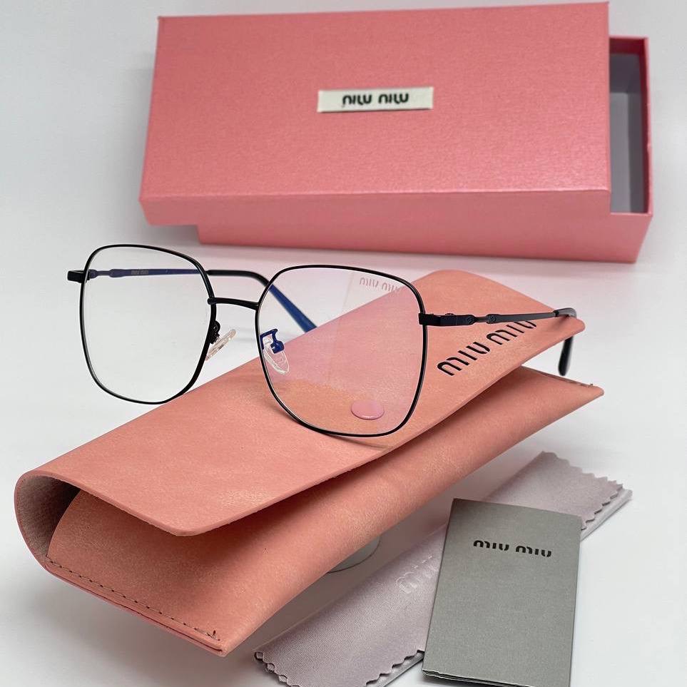 Фото Очки Miu Miu B4920
