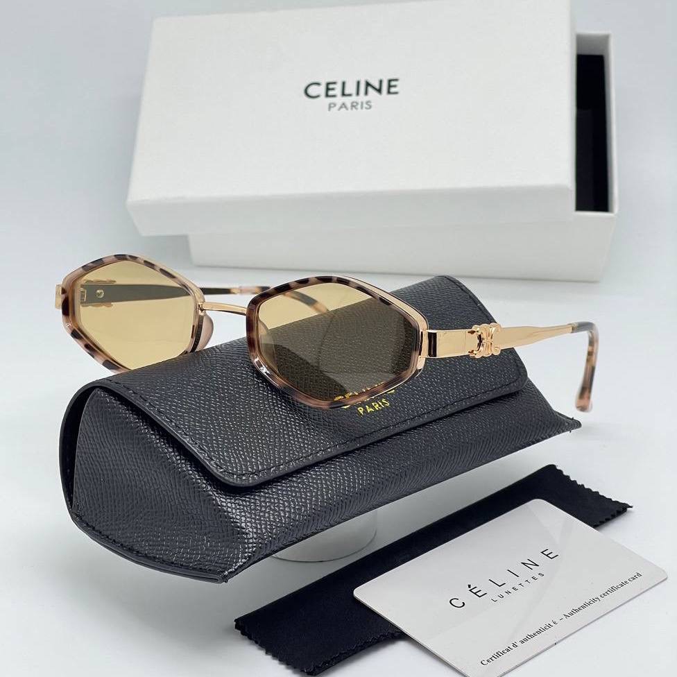 Фото Очки Celine Triomphe B4946