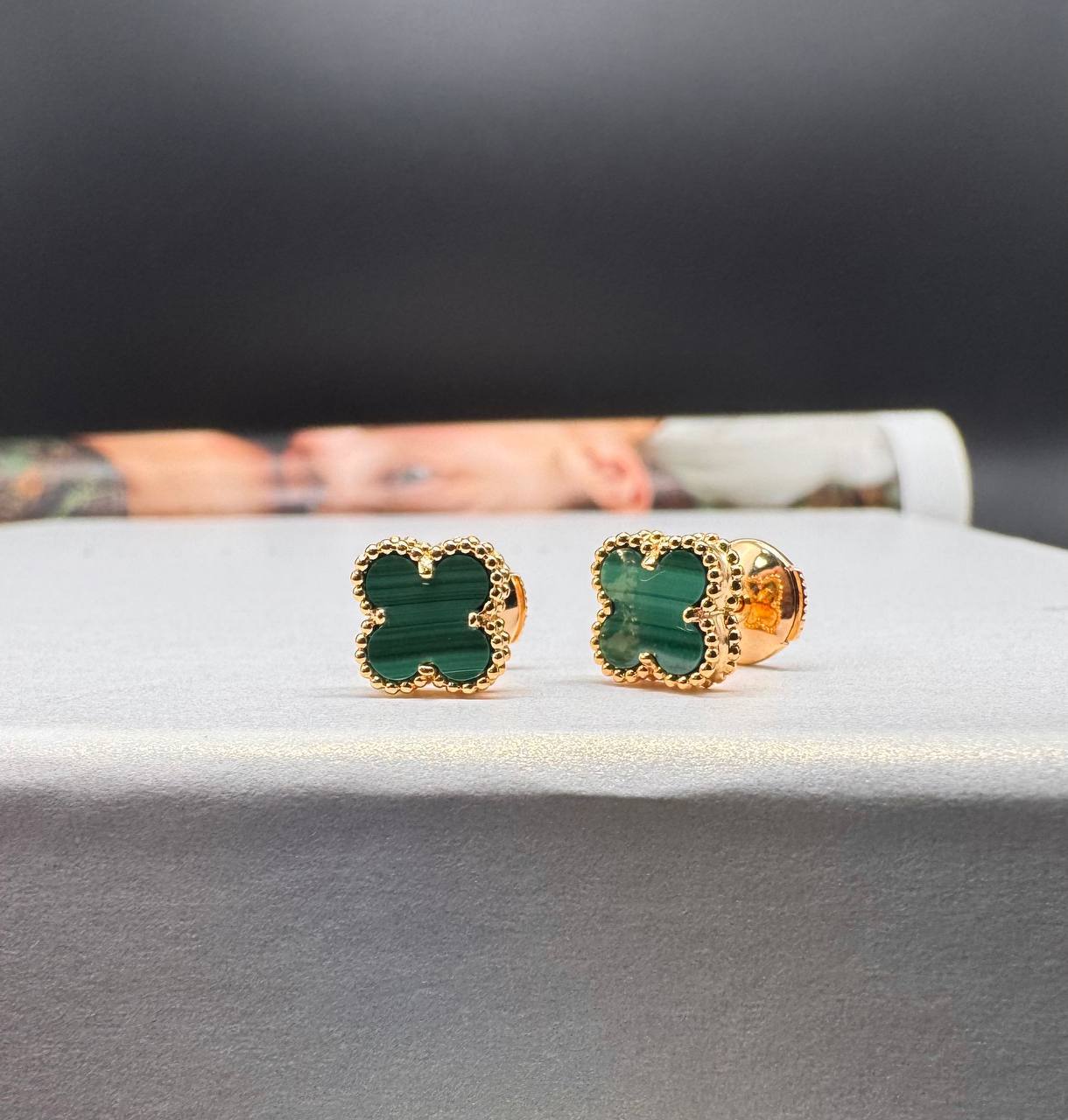 Фото Серьги Van Cleef & Arpels Vintage Alhambra B4754