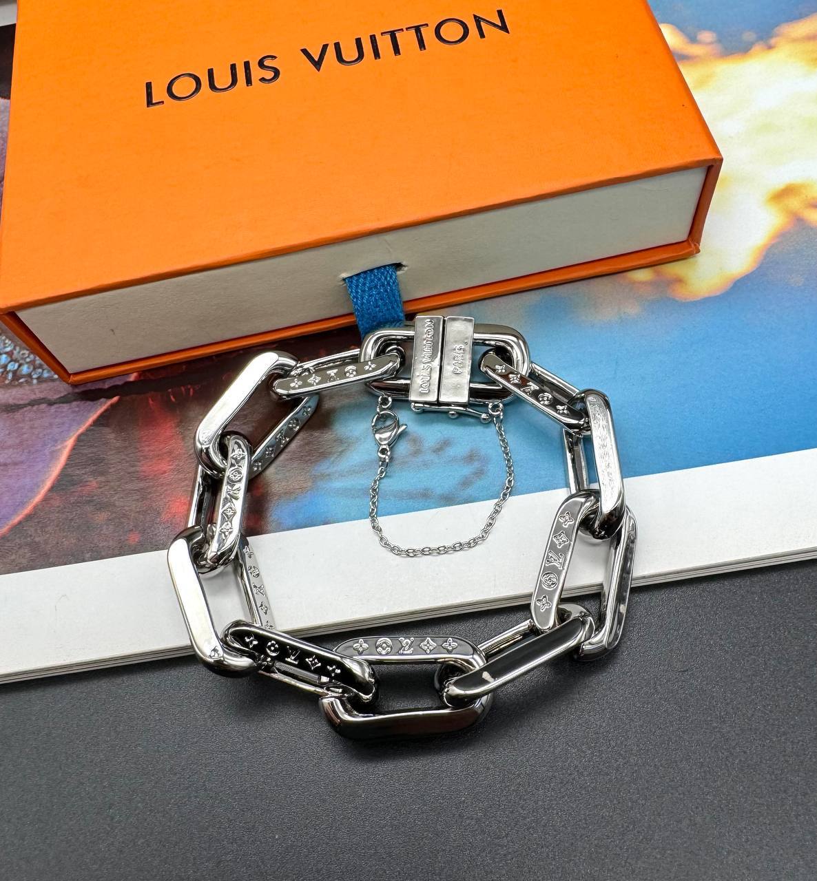 Фото Браслет Louis Vuitton LV Edge MM B4866