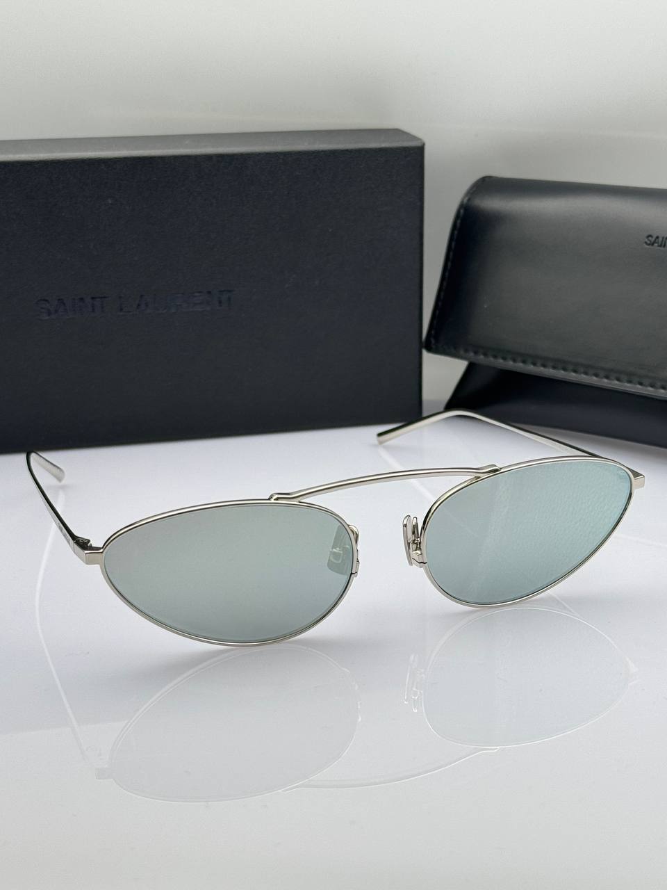 Фото Очки Yves Saint Laurent S6464