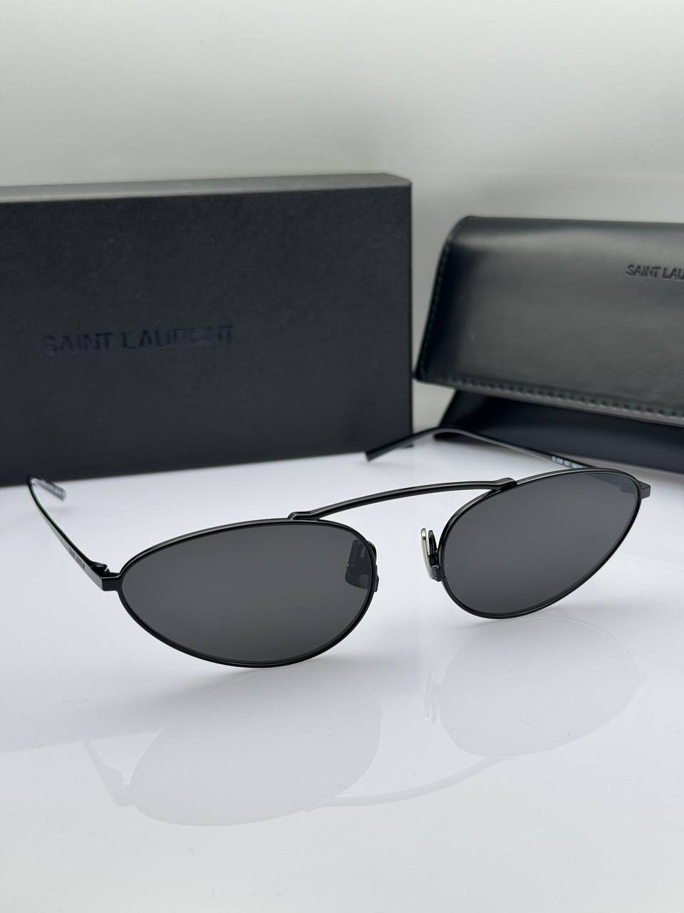 Фото Очки Yves Saint Laurent S6465