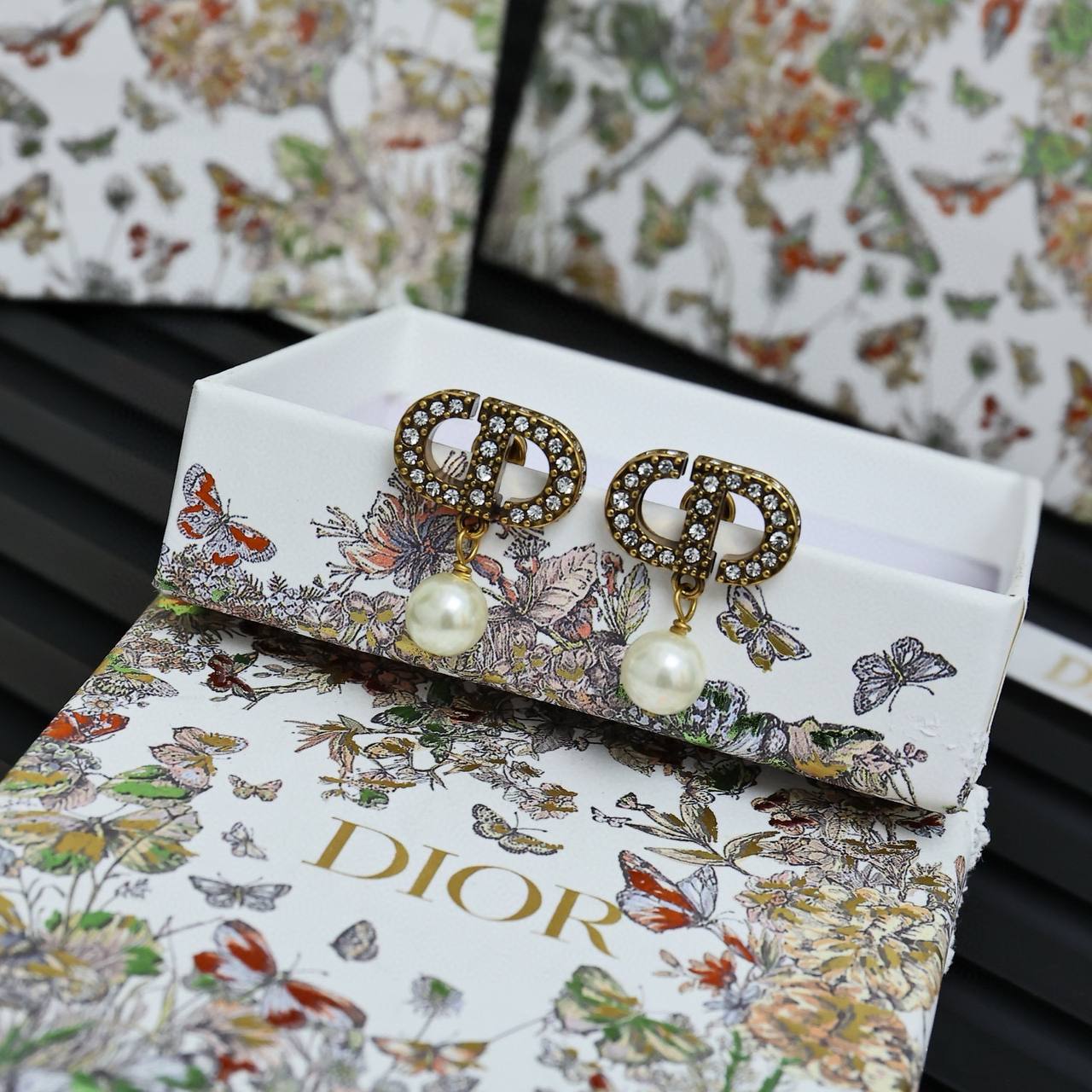 Фото Серьги Dior Petit CD S6507