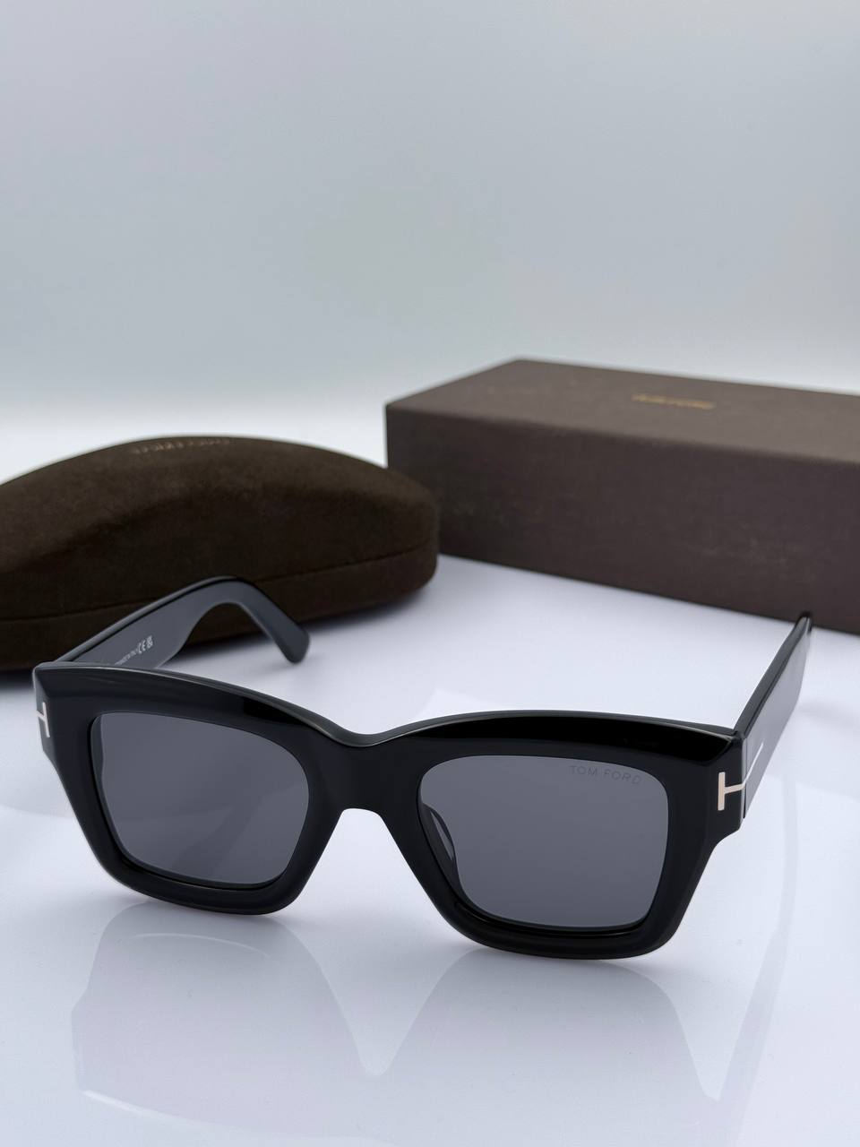 Фото Очки Tom Ford Ilias S6784