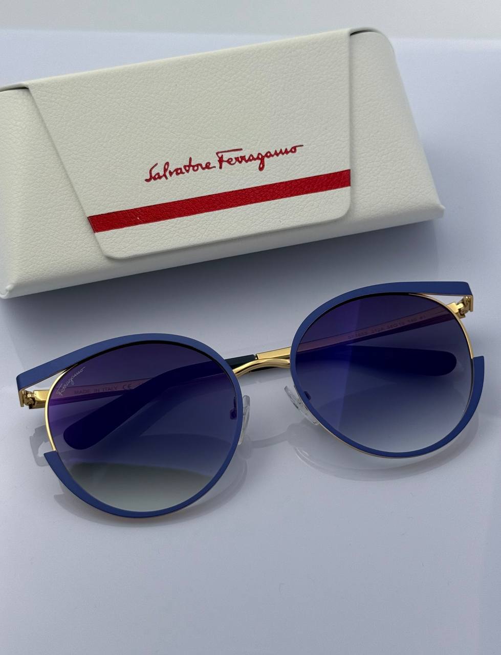 Фото Очки Salvatore Ferragamo S6811