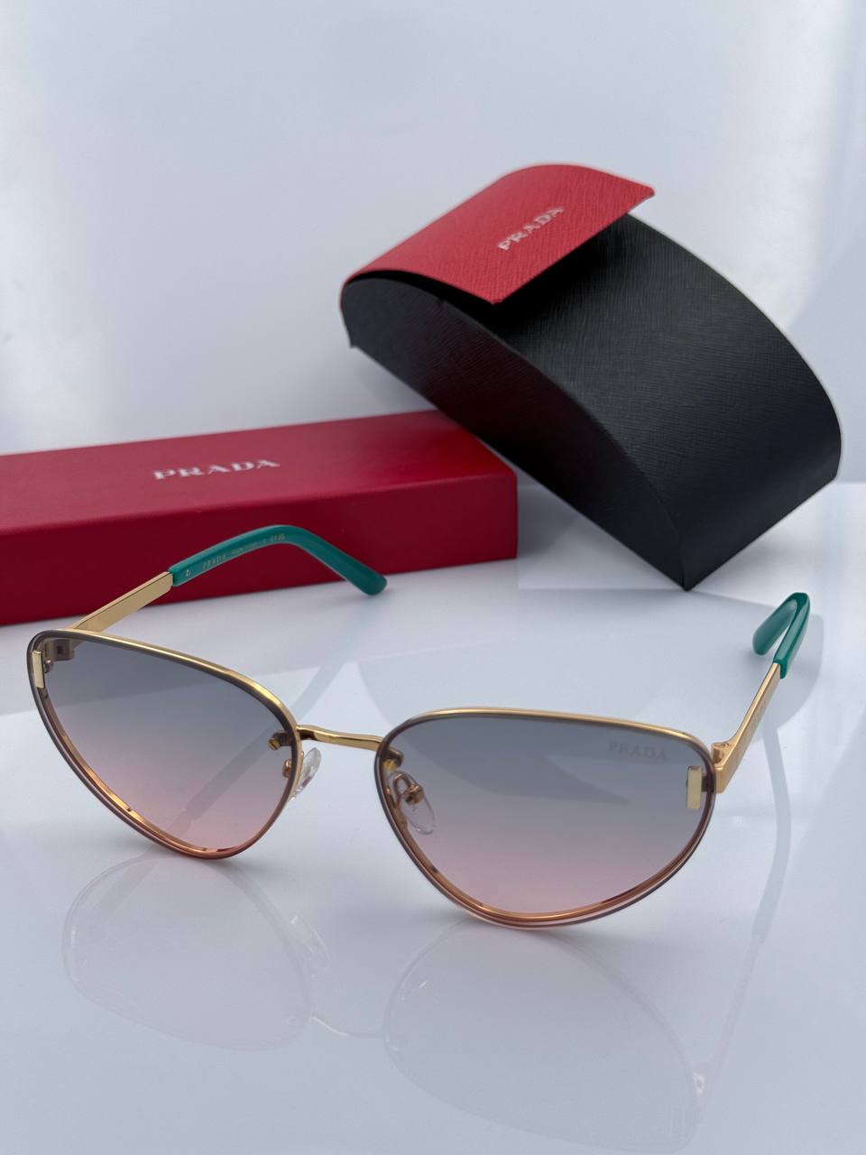 Фото Очки Prada S6823
