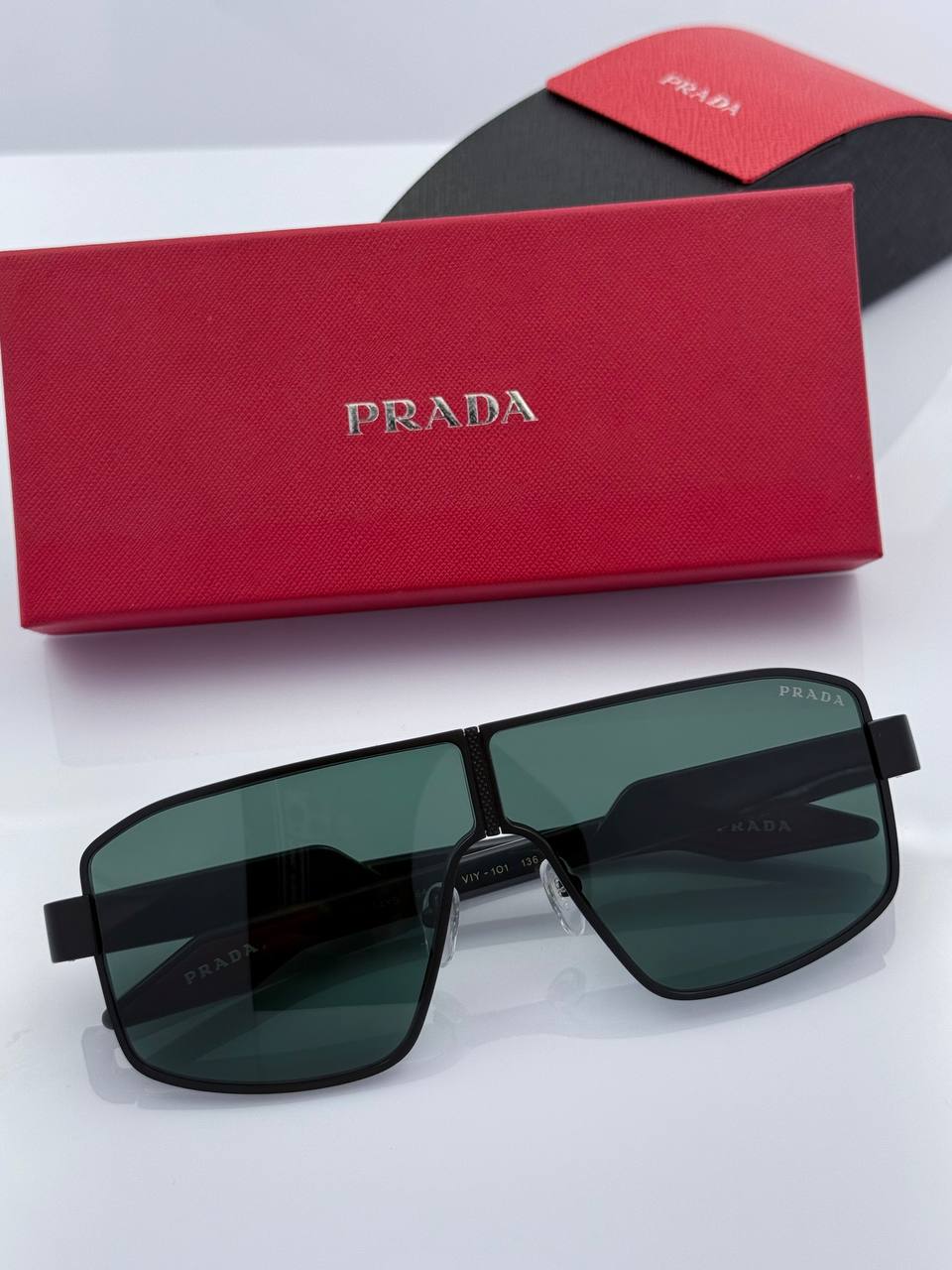 Фото Очки Prada S6825