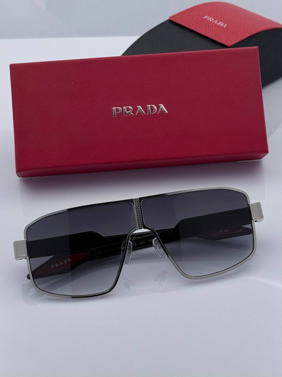 Фото Очки Prada S6826
