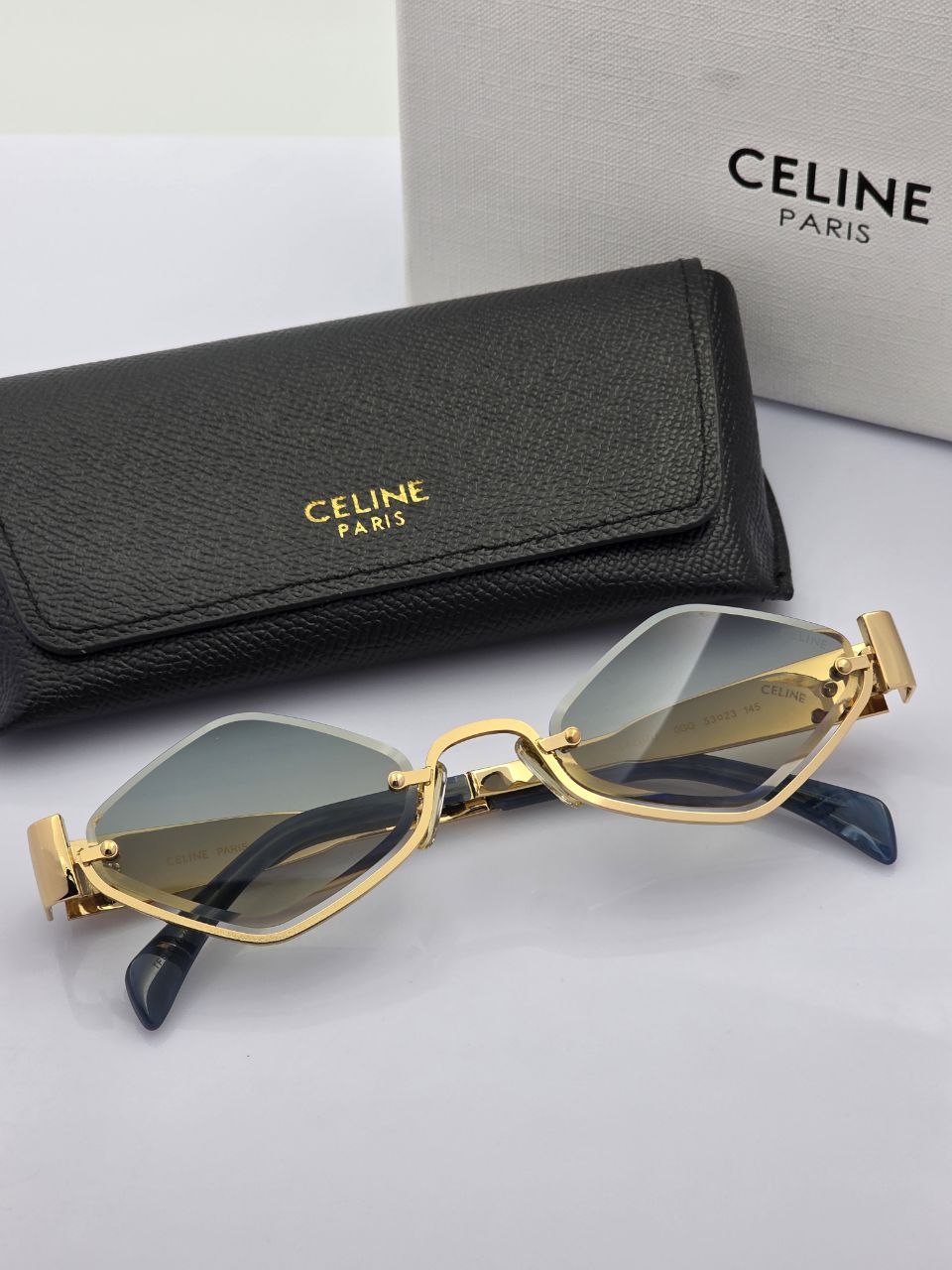 Фото Очки Celine Triomphe S6879
