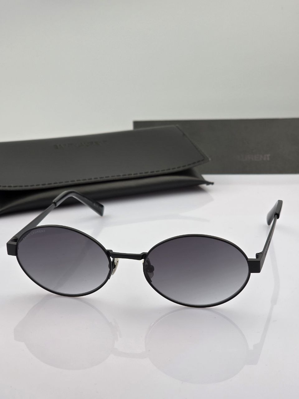 Фото Очки Yves Saint Laurent S6889