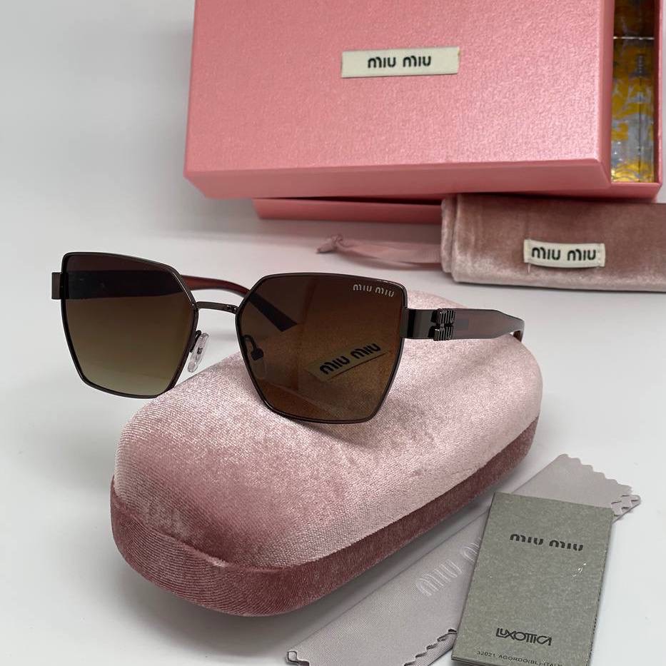 Фото Очки Miu Miu B5043