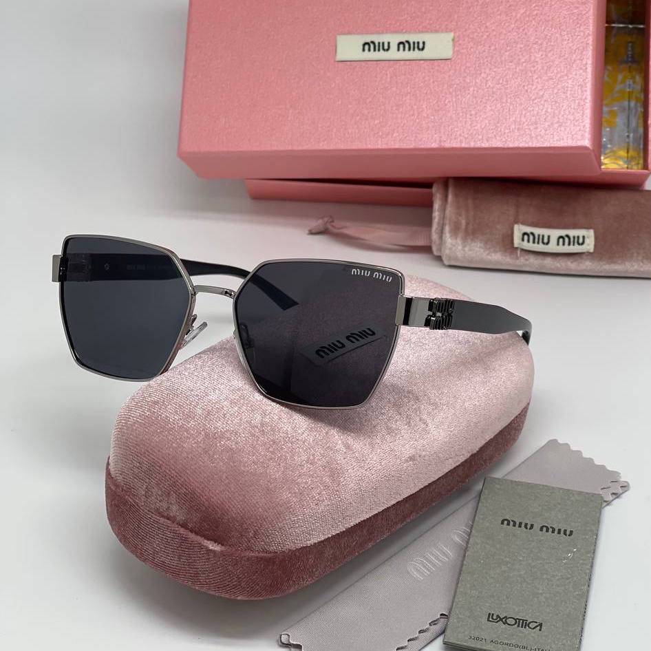 Фото Очки Miu Miu B5044