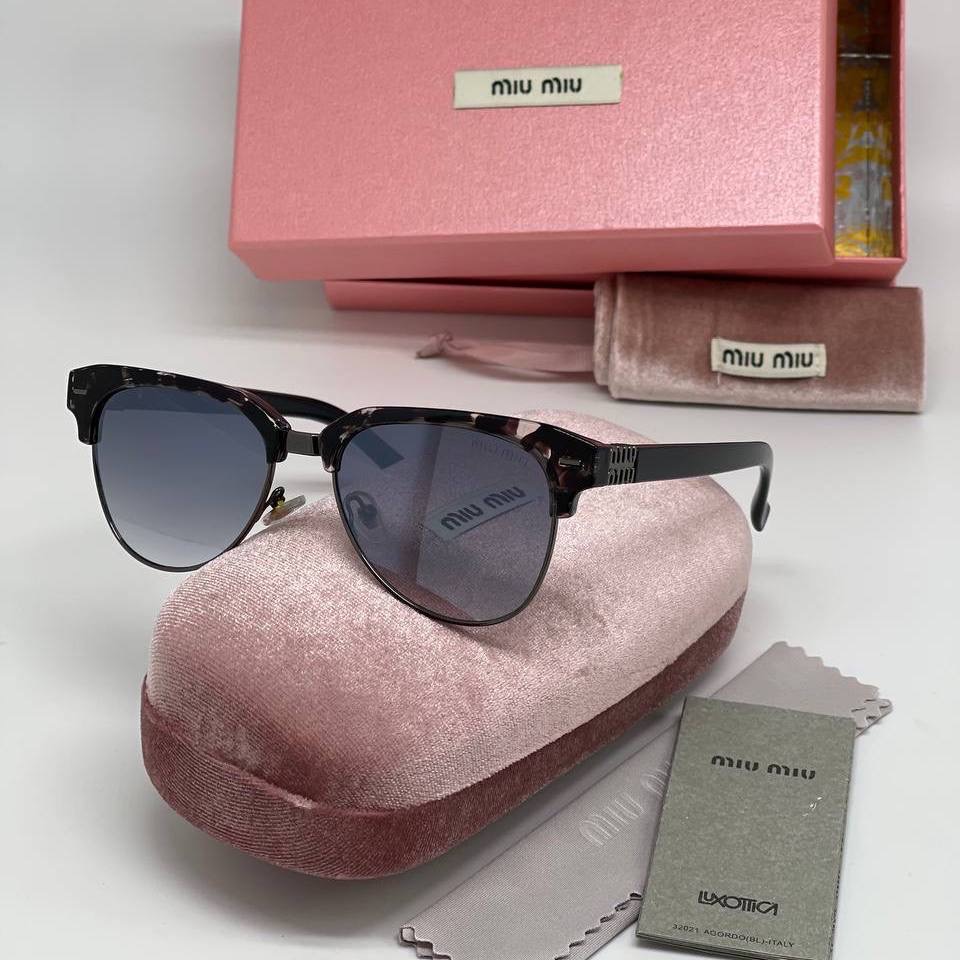 Фото Очки Miu Miu B5062