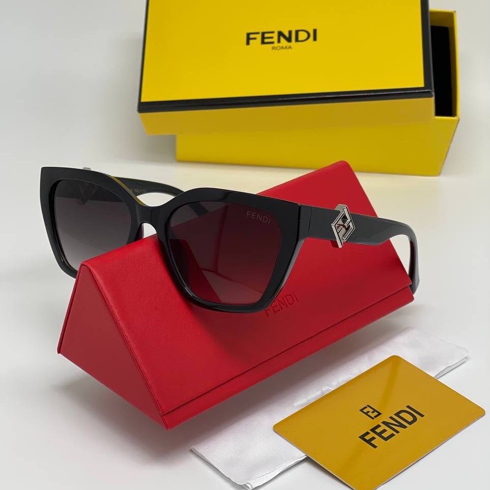 Фото Очки Fendi M3682