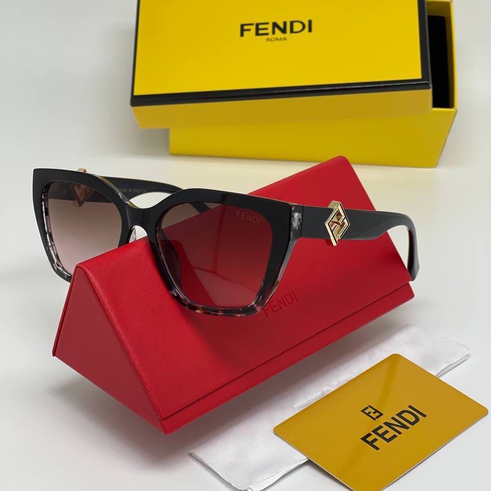 Фото Очки Fendi M3683