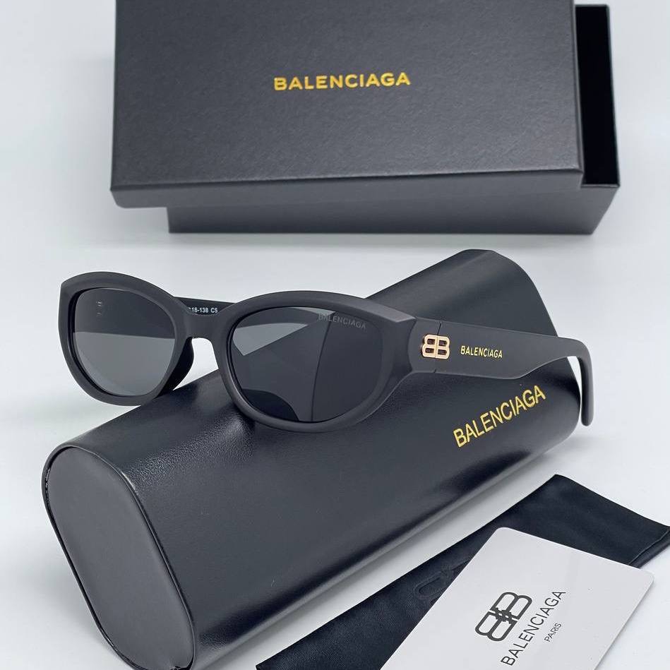 Фото Очки Balenciaga M3748