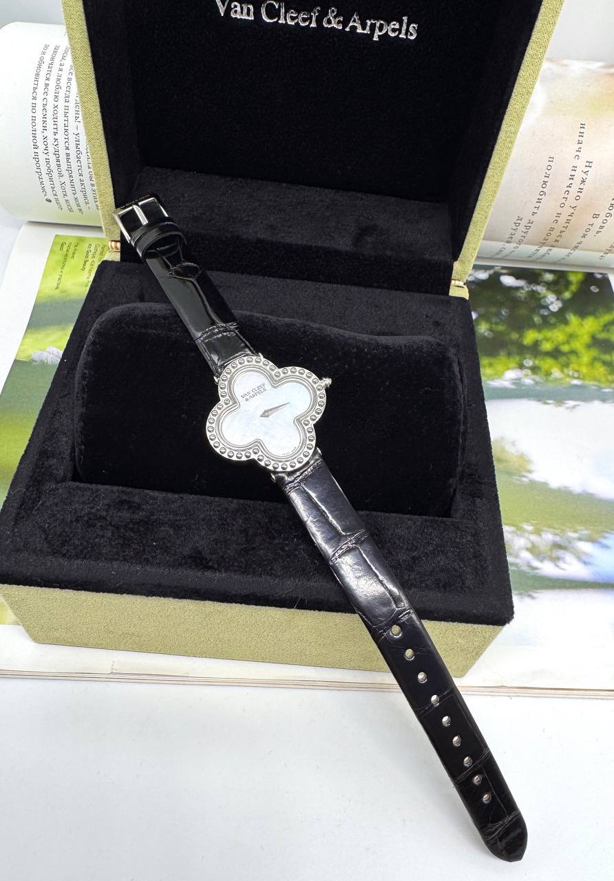 Фото Часы Van Cleef & Arpels Alhambra Small S7037