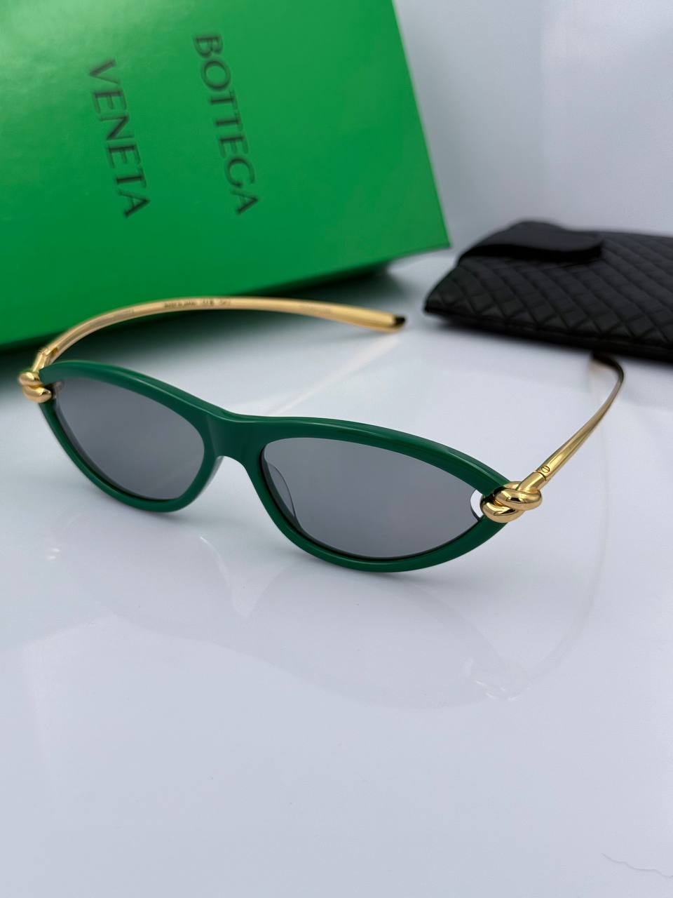 Фото Очки Bottega Veneta Knot Cat Eye S7475