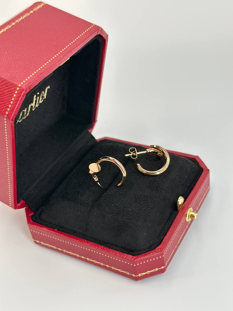 Фото Серьги Cartier Juste Un Clou S7621