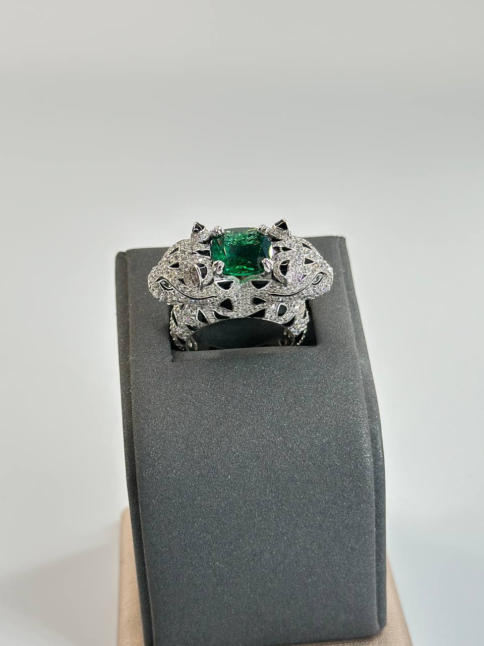 Фото Кольцо Boucheron Fuzzy S7626