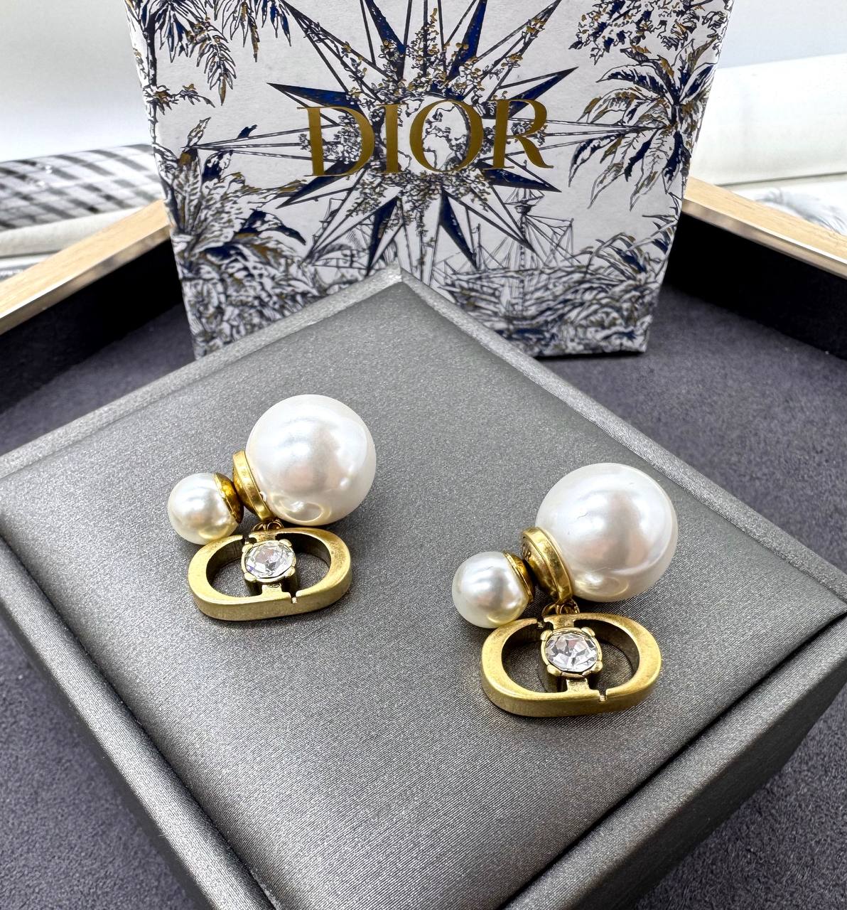 Фото Серьги Dior Tribales S7798