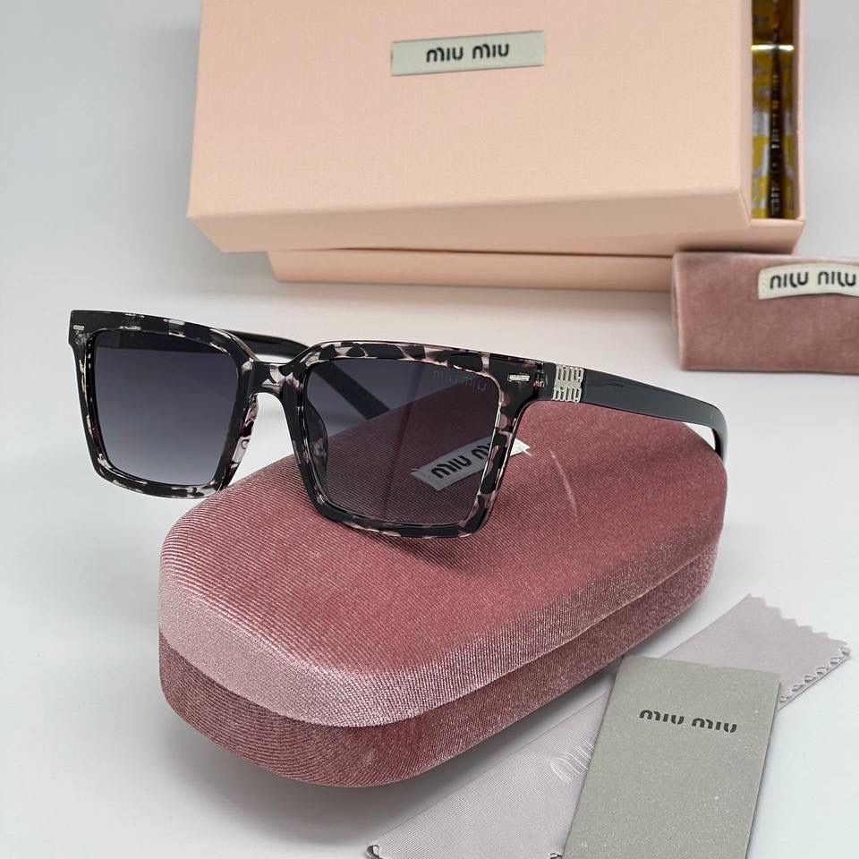 Фото Очки Miu Miu B5327