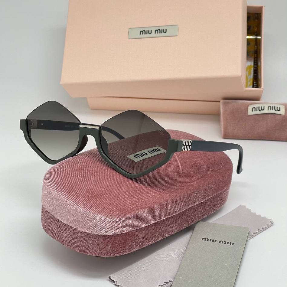 Фото Очки Miu Miu B5337