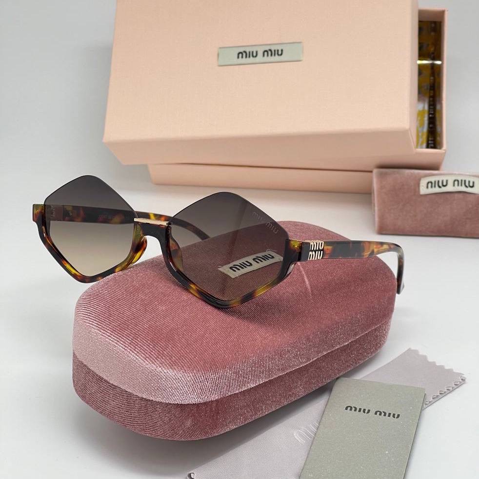 Фото Очки Miu Miu B5338
