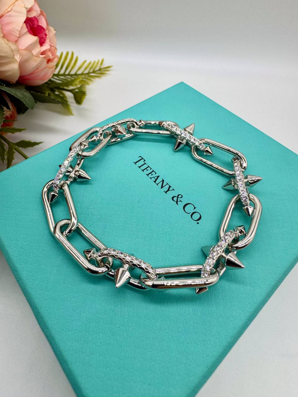 Фото Браслет Tiffany & Co Titan by Pharrell Williams S7944