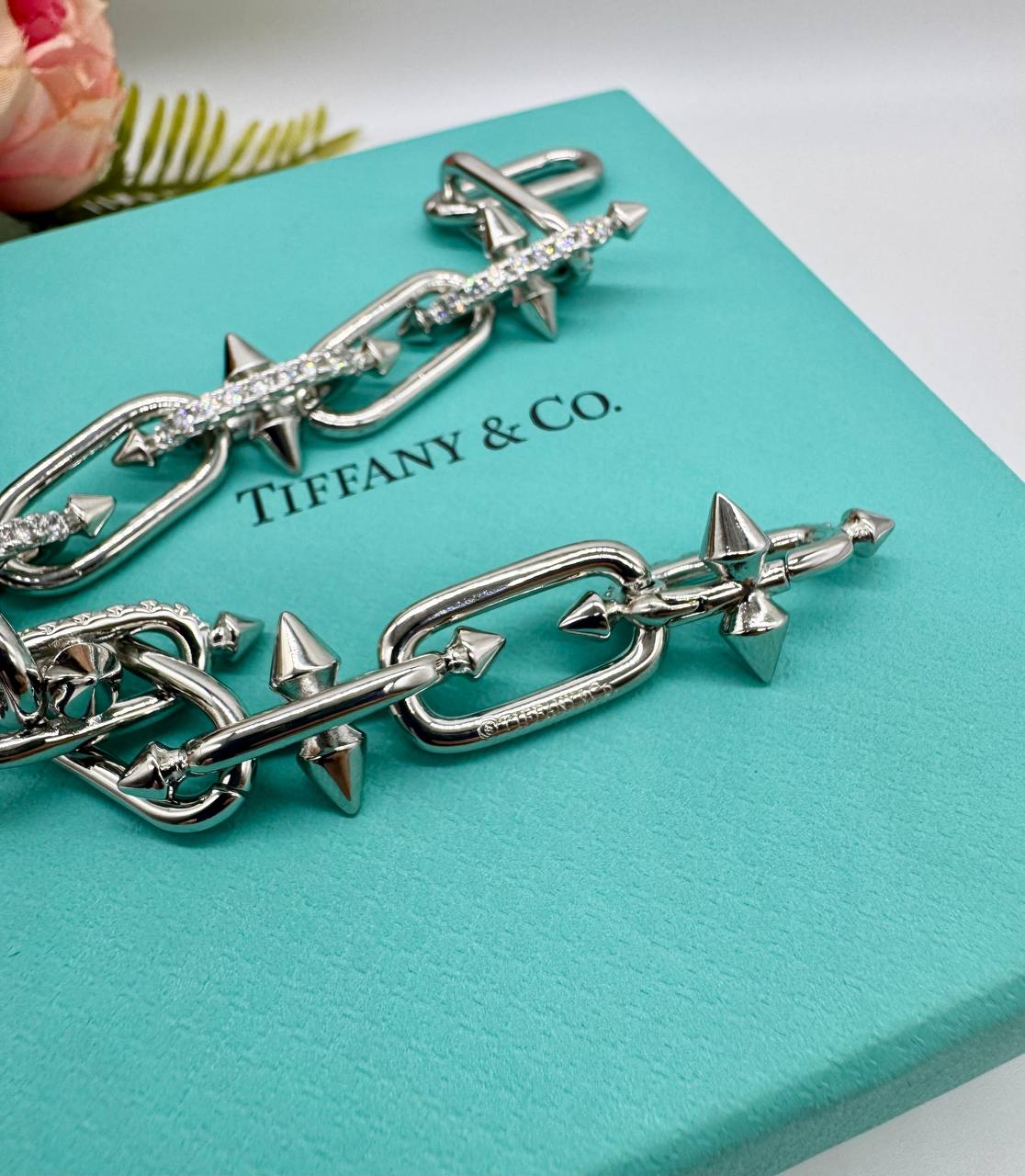 Фото Браслет Tiffany & Co Titan by Pharrell Williams S7944