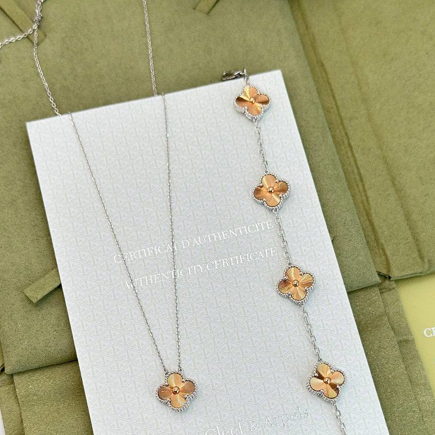 Фото Серьги Van Cleef & Arpels Vintage Alhambra S8101