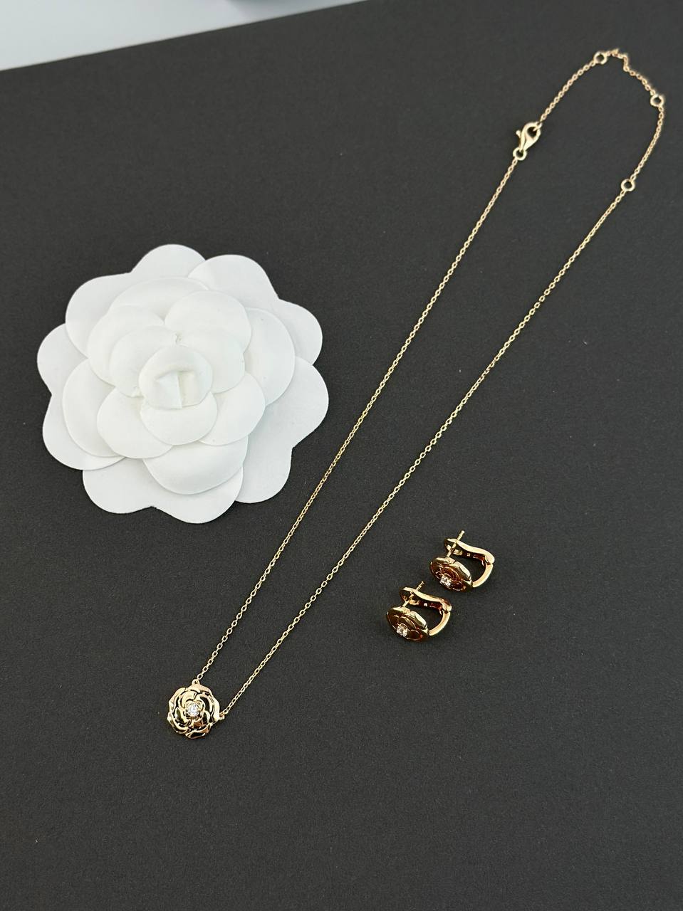 Фото Колье Chanel Camelia S8105