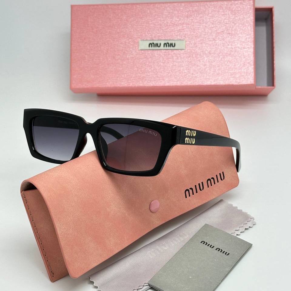 Фото Очки Miu Miu S8150