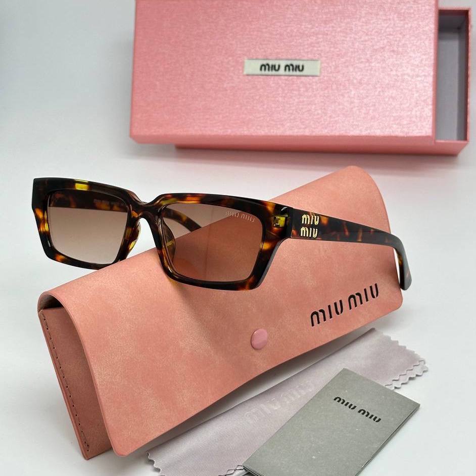 Фото Очки Miu Miu S8146