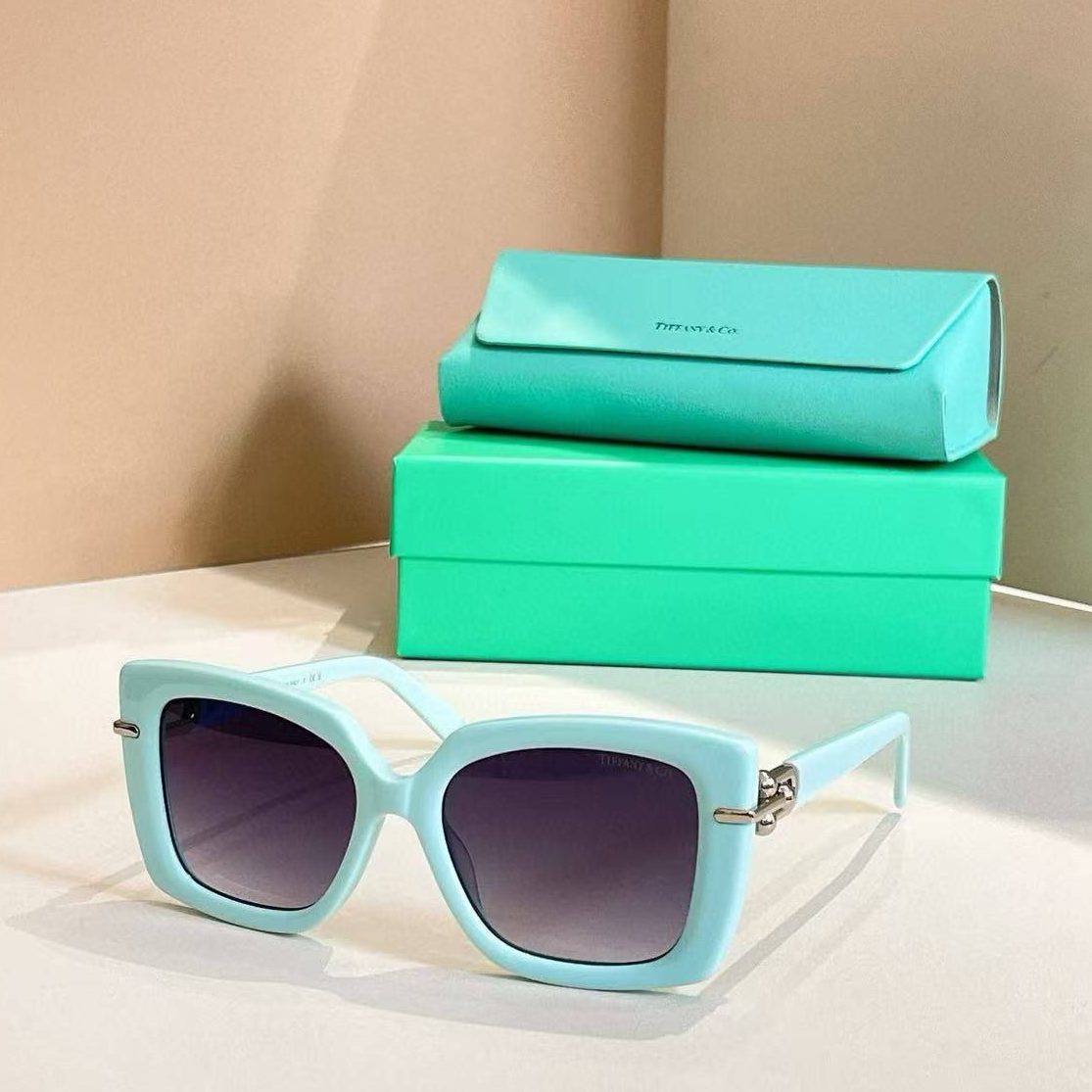 Фото Очки Tiffany & Co HardWear S8189