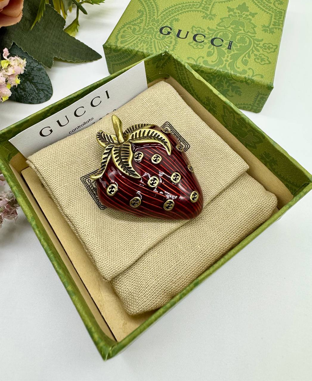 Фото Брошь Gucci S8247