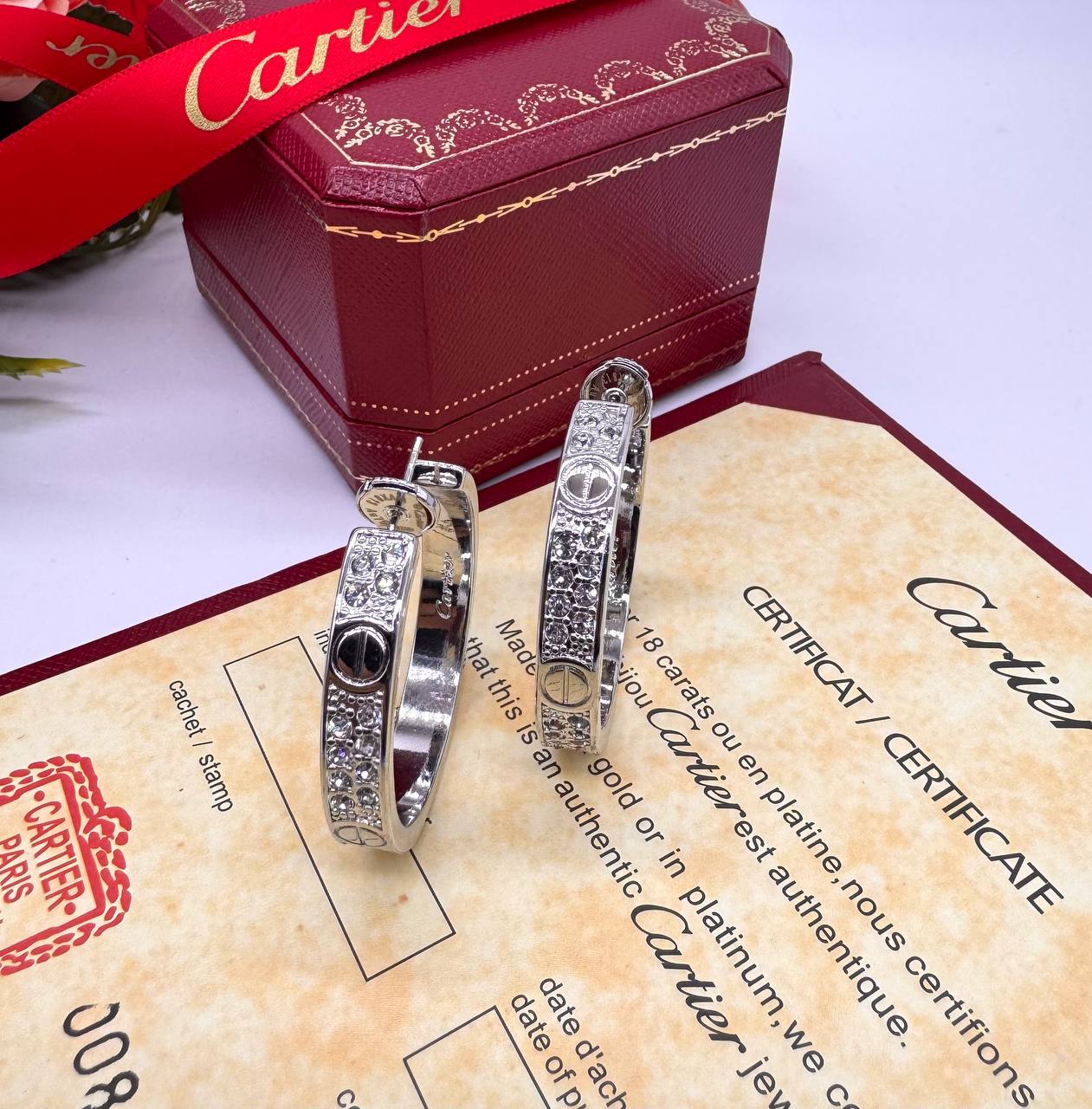 Фото Серьги Cartier Love S8340