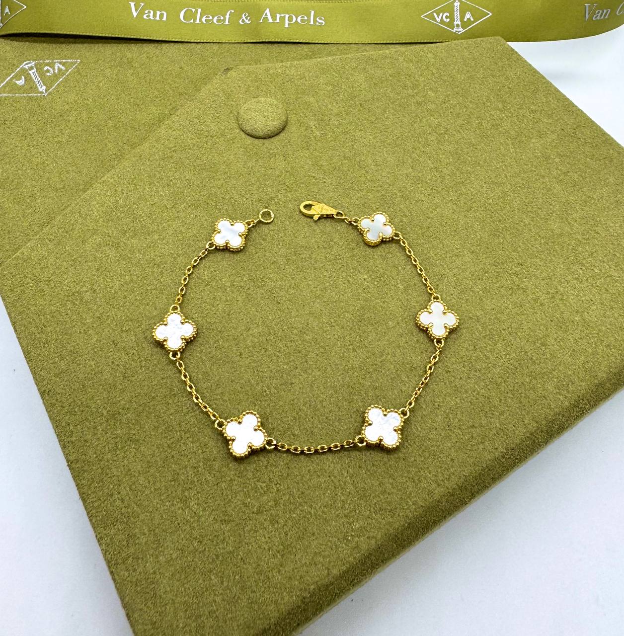 Фото Браслет Van Cleef & Arpels Sweet Alhambra S8386