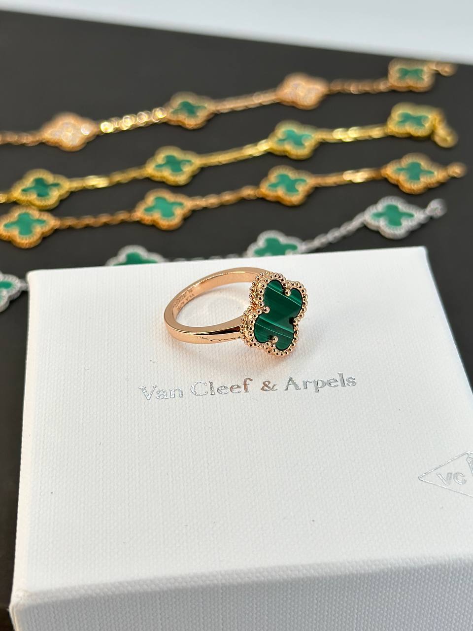 Фото Кольцо Van Cleef & Arpels Vintage Alhambra S8524
