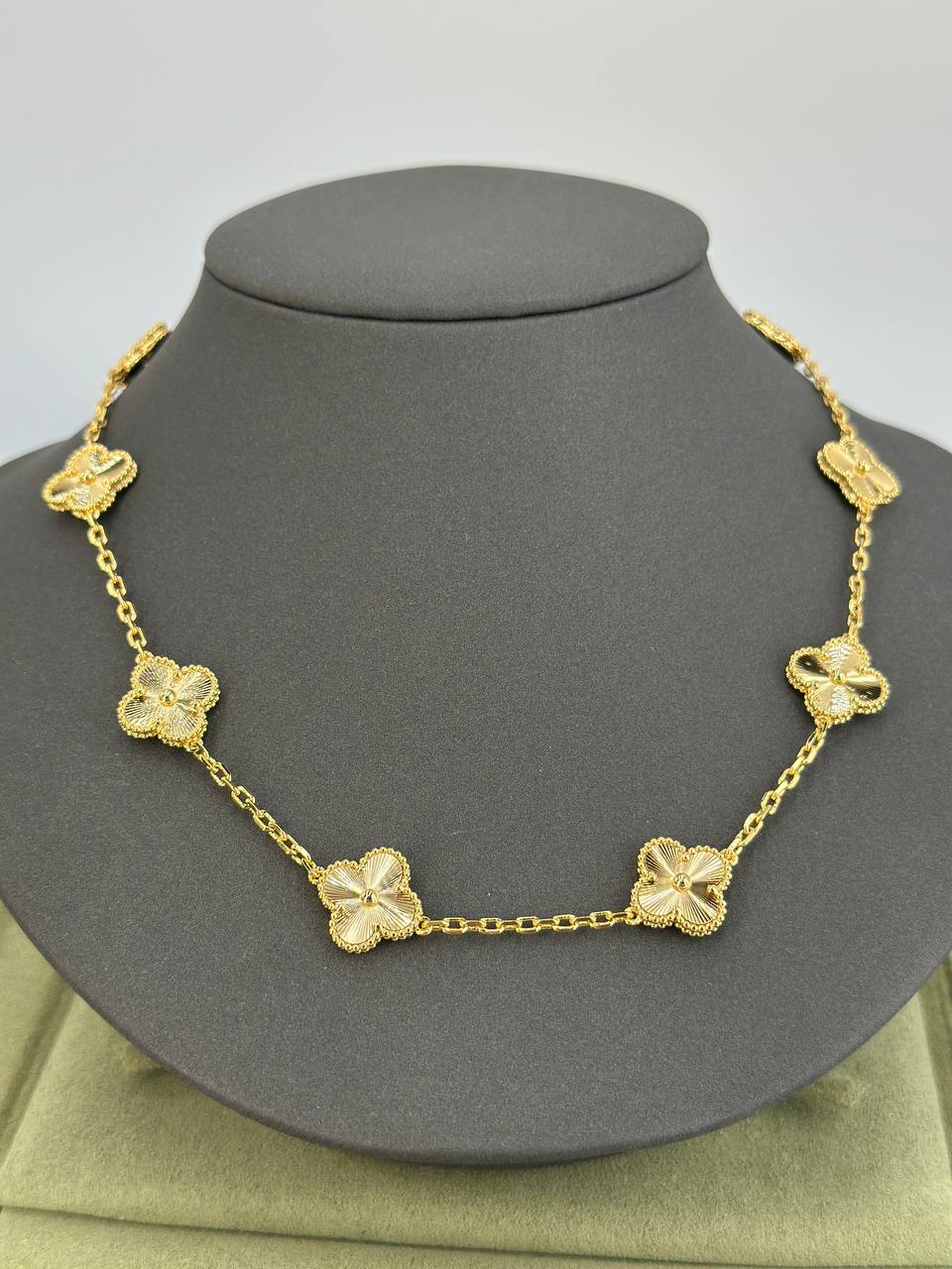 Фото Колье Van Cleef & Arpels Vintage Alhambra S8531