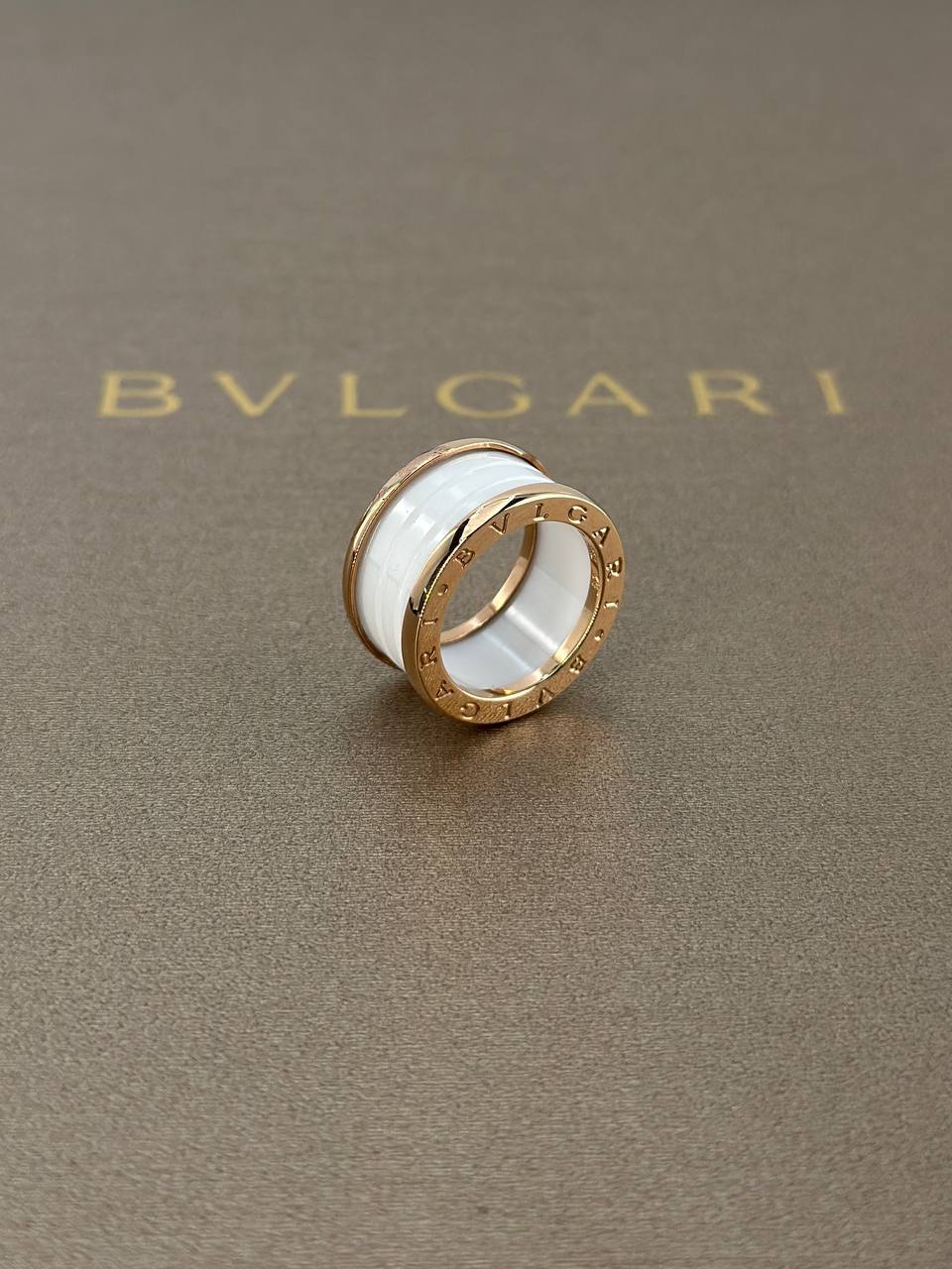 Фото Кольцо Bvlgari B.zero 1 S8540