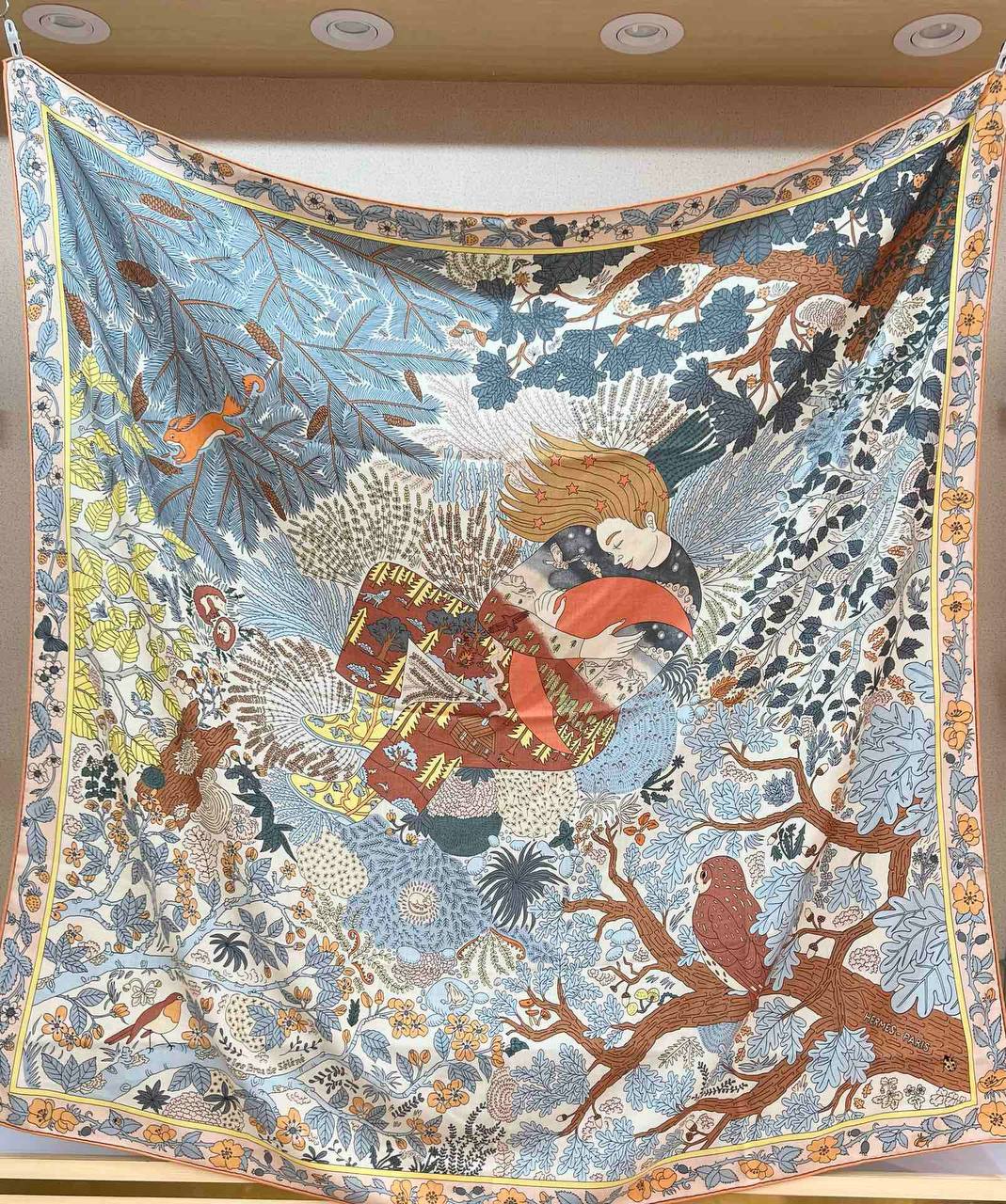Фото Платок Hermes Dans les Bras de Selene S8547