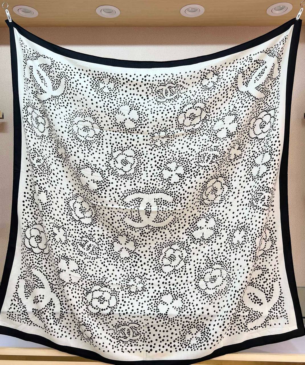 Фото Платок Chanel S8550