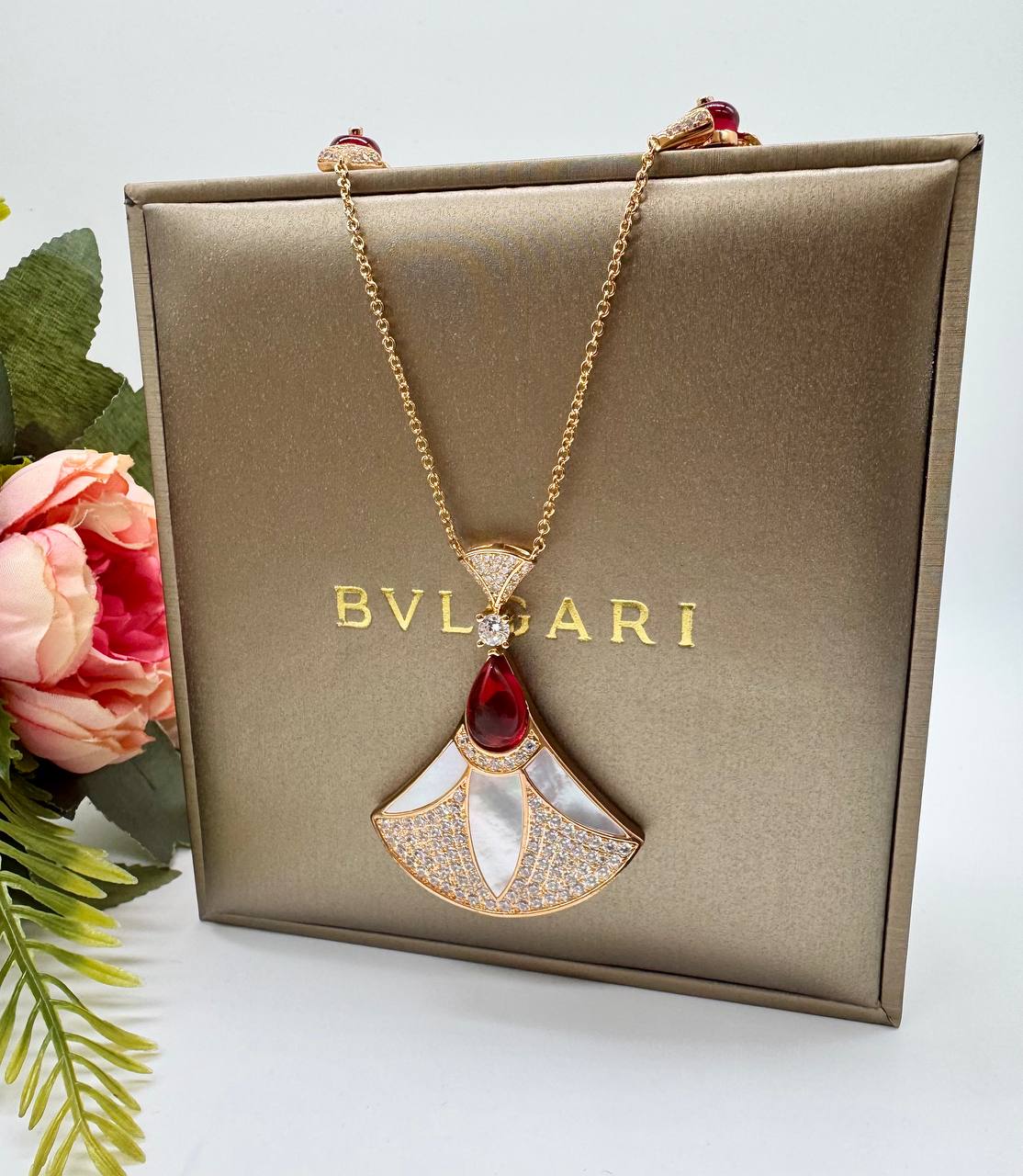 Фото Колье Bvlgari S8566
