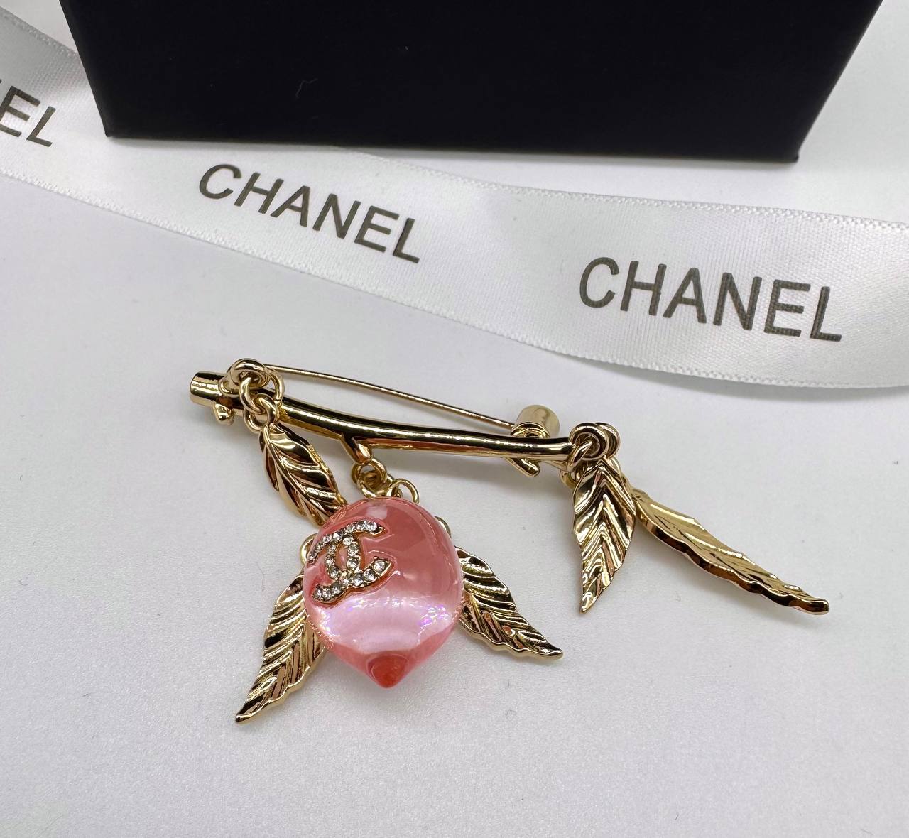 Фото Брошь Chanel S8648