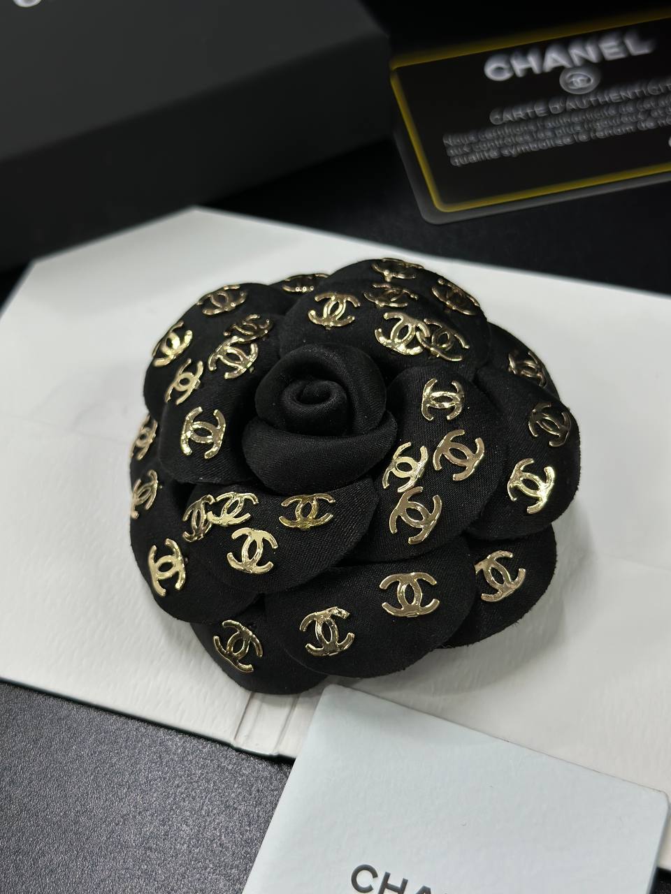 Фото Брошь Chanel Camelia S8656